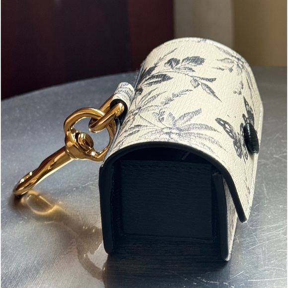 GUCCI Waste Bag Holder - pet collection - like new - never used - Picture 4 of 9